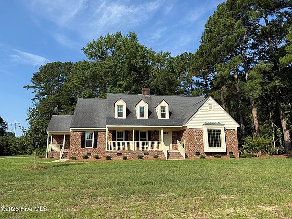 2nd image of 2207 Greenwich Lane NW