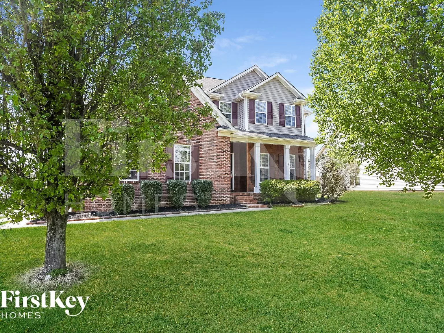 3 bed, 3.5 bath, 2554 sqft, $2,210 — Photo 2