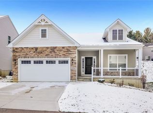 1236 Selena Grv, Uniontown, OH 44685