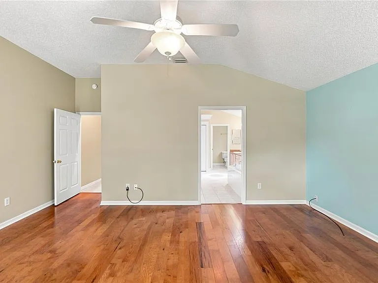 1304 De La Garza Pl — Photo 16