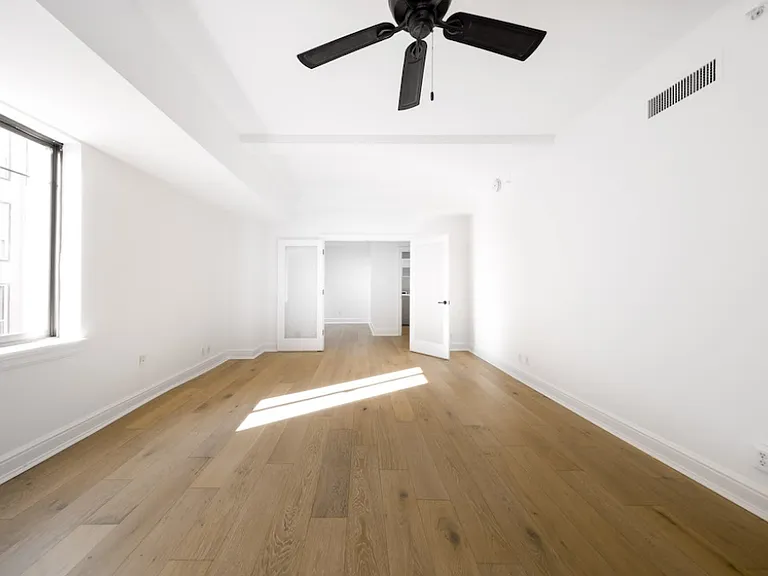 222 Rittenhouse — Photo 16