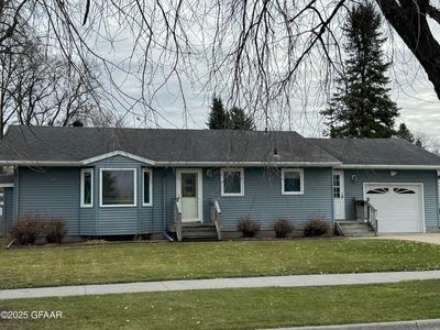 435 3rd Ave SE, East Grand Forks, MN, 56721