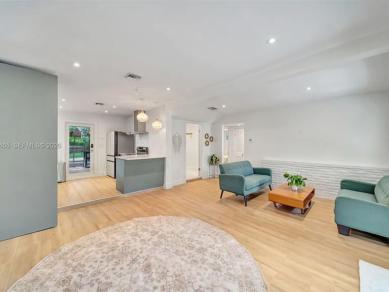 14995 NE 9th Ave — Photo 11
