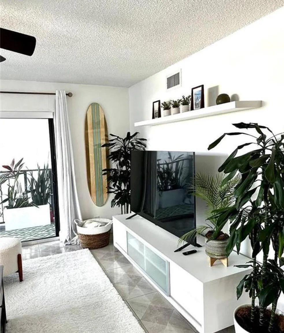 2 bed, 2.0 bath, 1159 sqft, $3,500 — Photo 4