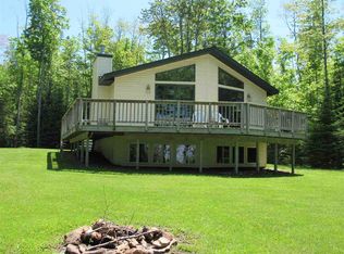 19633 Ravenswood Ct, Lanse, MI 49946