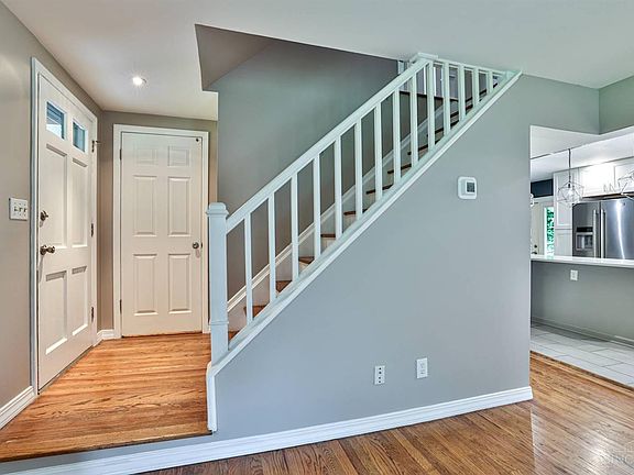 5th image of 1303 Moonkist Ct