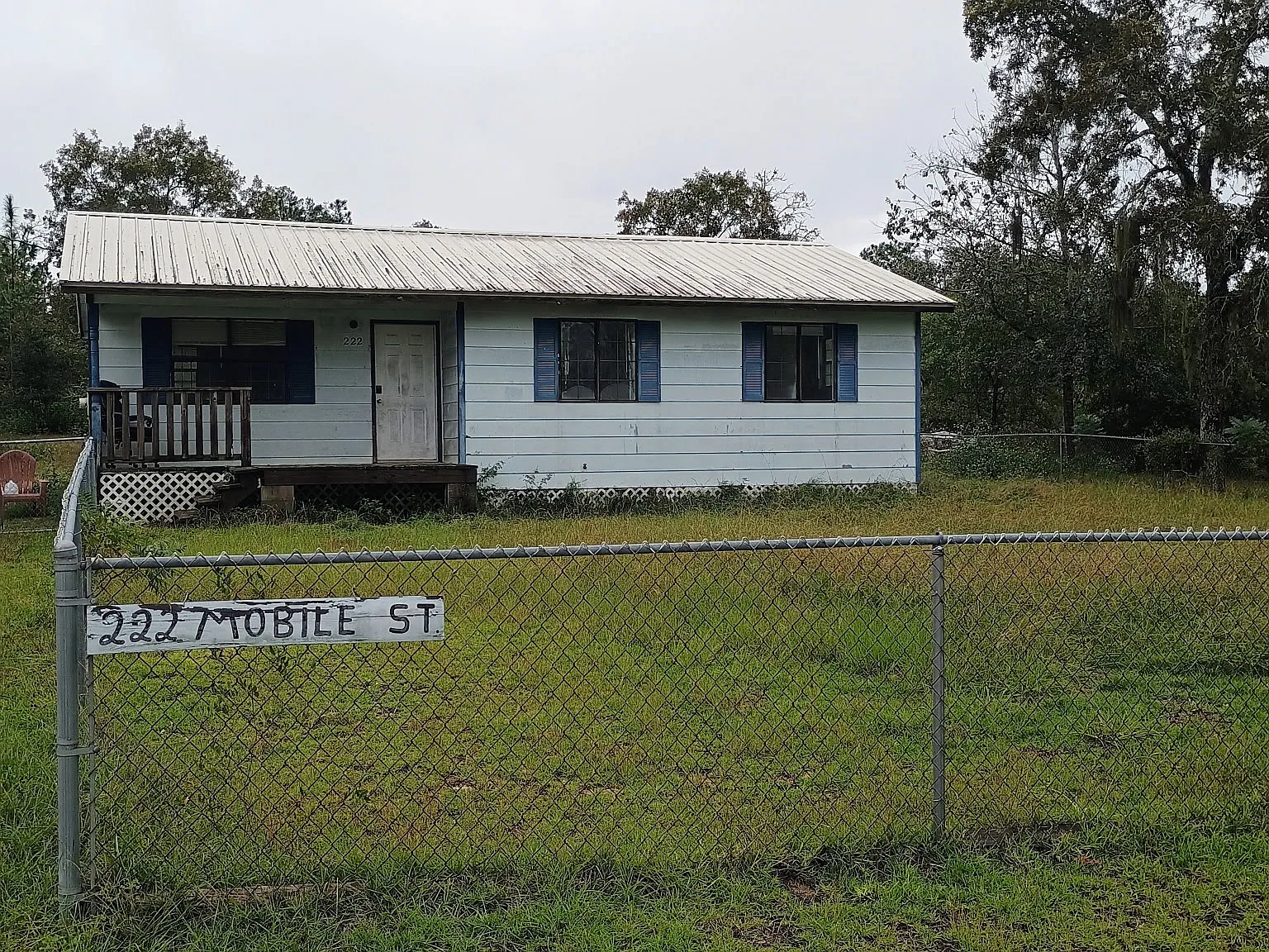 3 bed, 1000 sqft, $1,295 — Photo 1