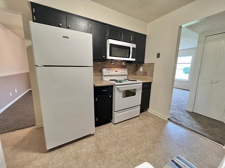 Derby Run Apartments — Photo 76