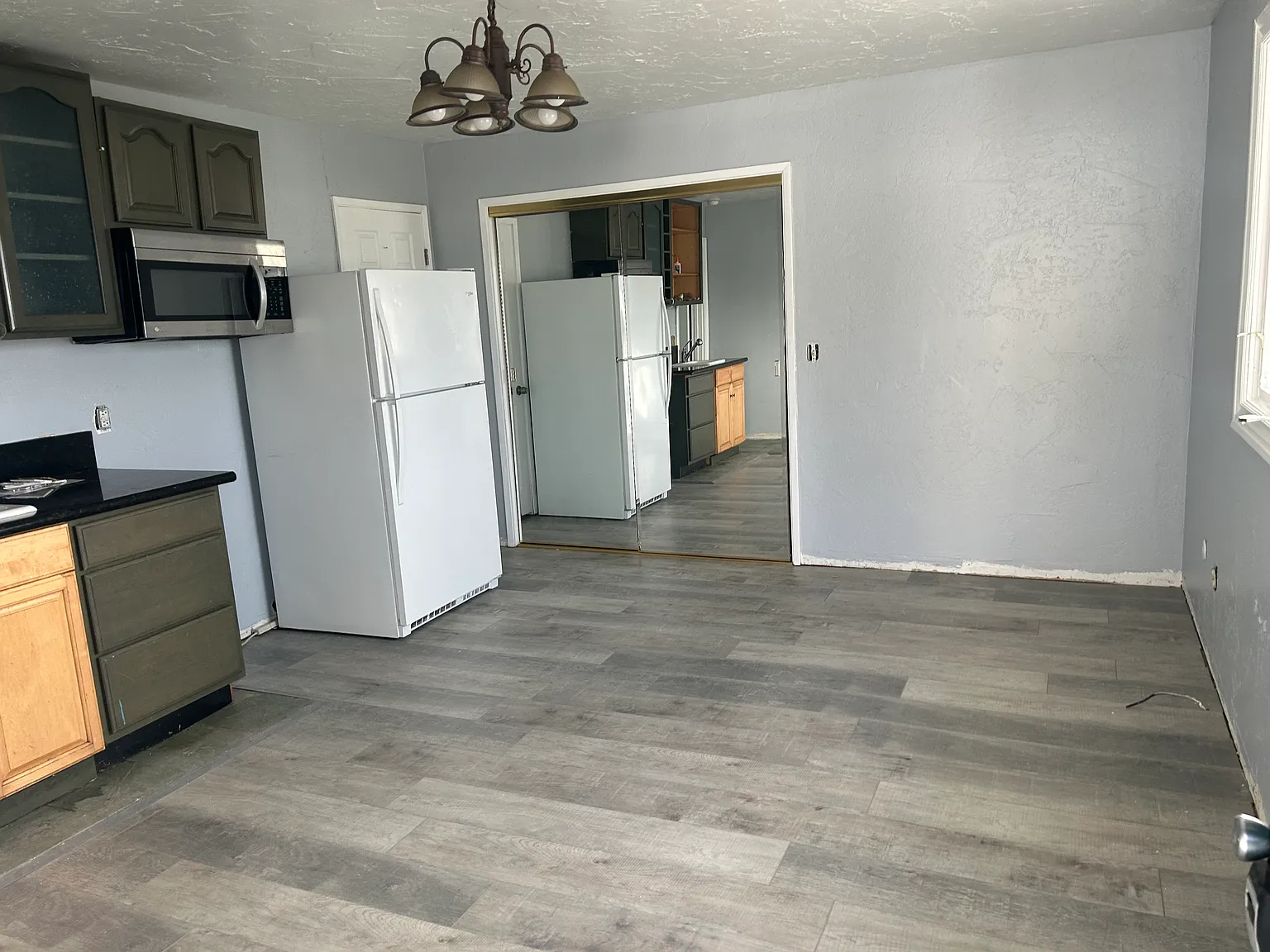 1154 Pacific Blvd — Photo 4