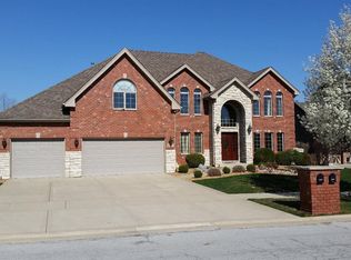 8752 Overlook Point, Saint John, IN 46373