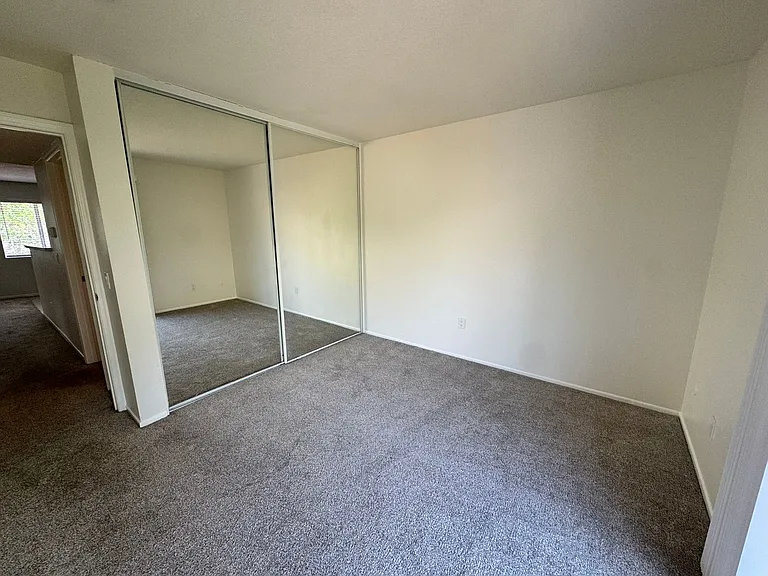 2616 Alpine Blvd #24 — Photo 9