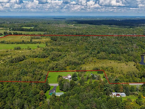 5th image of 460 Davison Rd
