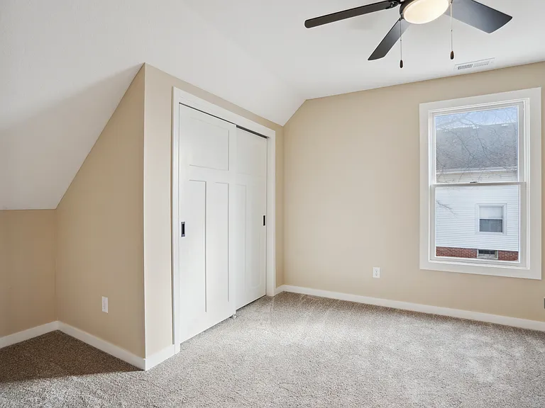 805 E 1st Ave — Photo 15