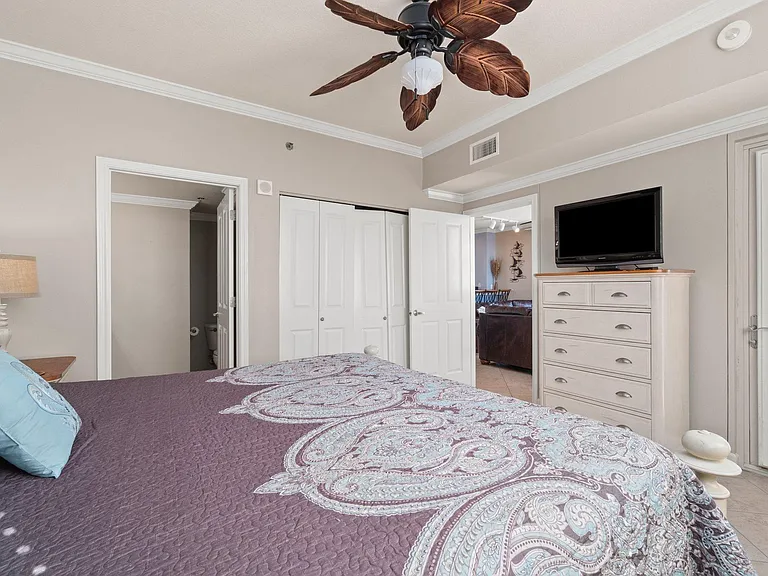 9900 Thomas Dr #2203 — Photo 18
