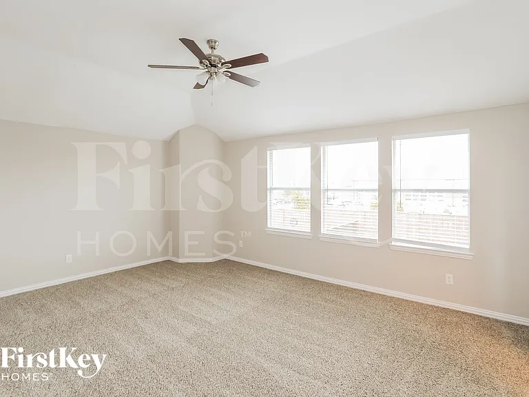 1809 Turtledove Dr — Photo 9
