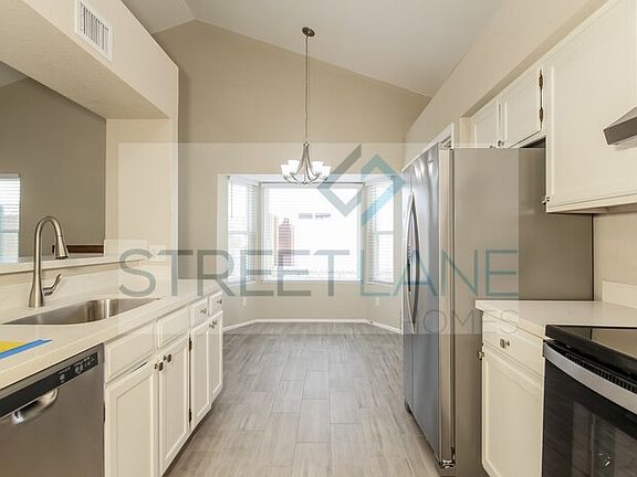 5th image of 8403 W Windrose Dr