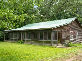 13315 Phipps Ln, Lerna, IL 62440