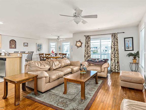 2nd image of 316 E Juniper Ave #102