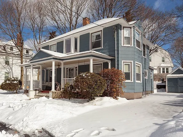 14 Hastings Ln, Medford, MA 02155