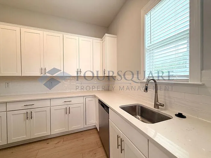 8156 Baronleigh Ln — Photo 39