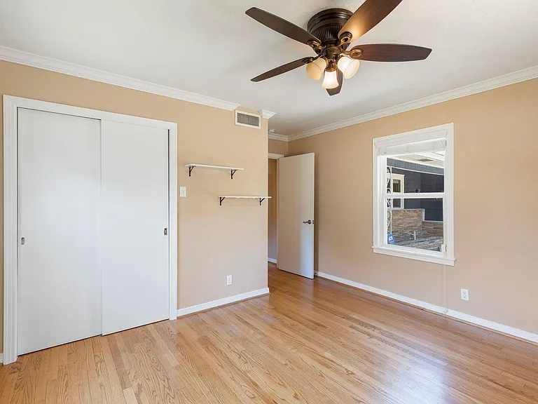1802 Turnpike Rd — Photo 37