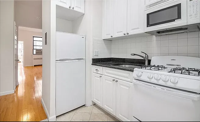 Rented by CitySites Real Estate Group | media 11