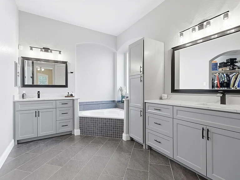 Primary Bath with Walk-in Closet
