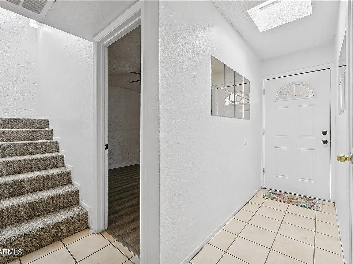 3 bed, 1431 sqft, $1,900 — Photo 3