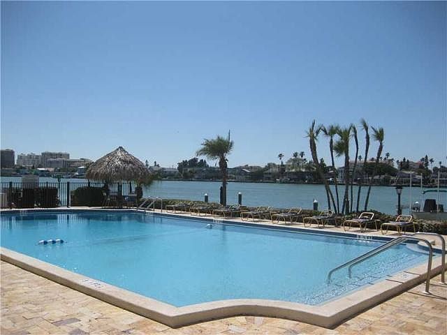 1st image of 700 Island Way APT 806