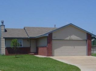 829 Sunrise Ct, Goddard, KS 67052