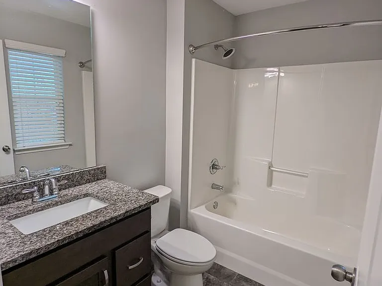 128 Mackwood Rd — Photo 8