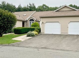 102 Pine Grove Dr, South Hadley, MA 01075