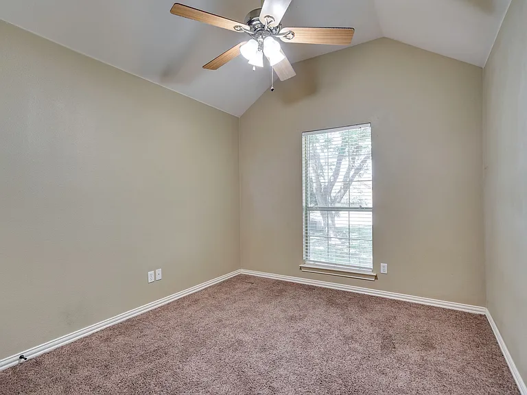 1001 Porter Pl — Photo 24
