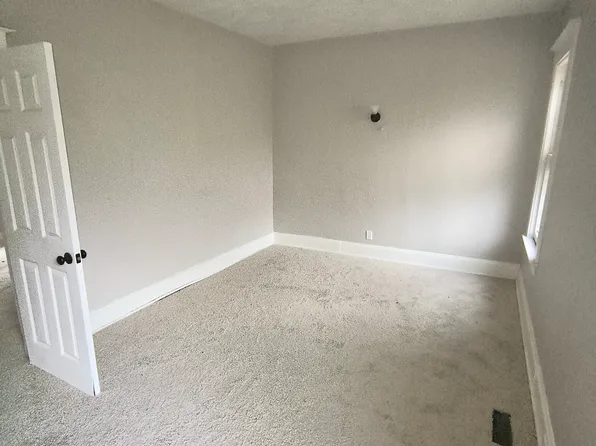 126 Worthington St, Toledo, OH 43605