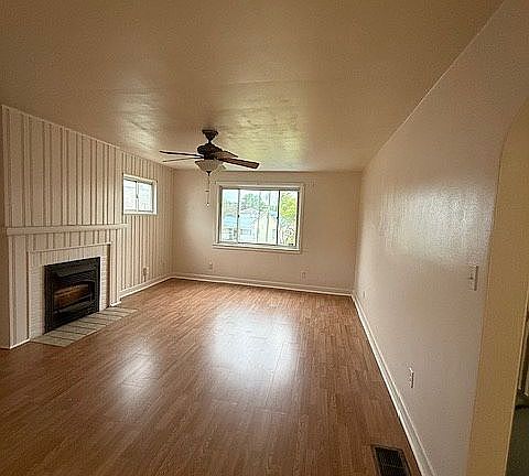 3rd image of 105 Pocahontas St