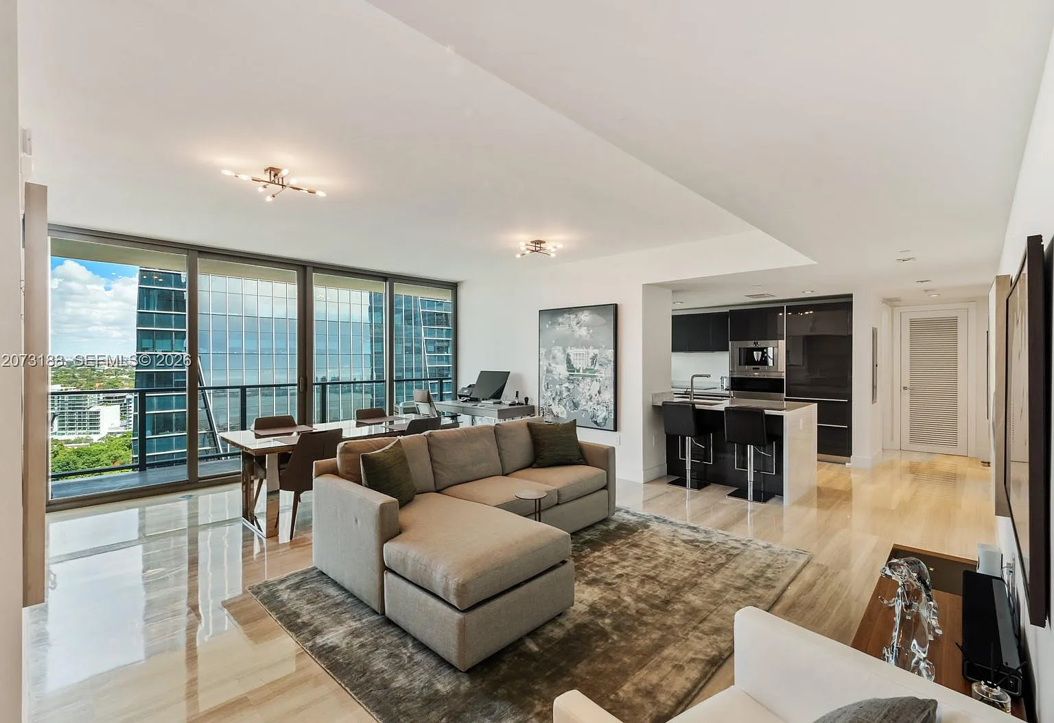 Echo Brickell Condo — Photo 1