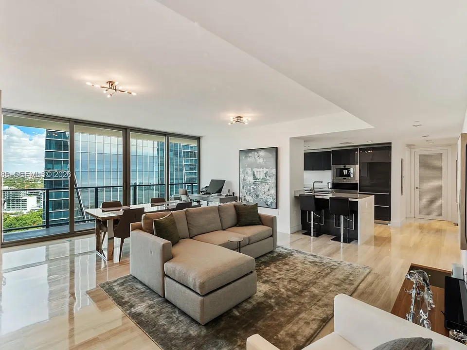 1451 Brickell Ave #2405