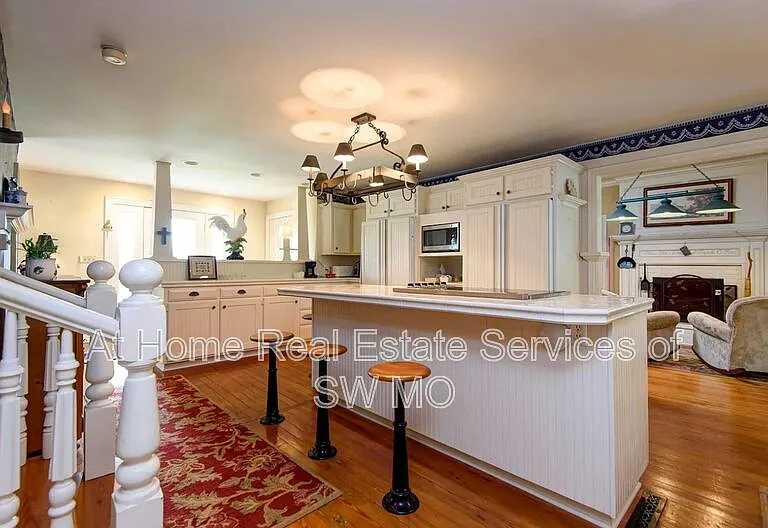 4810 E Farm Road 132 — Photo 6