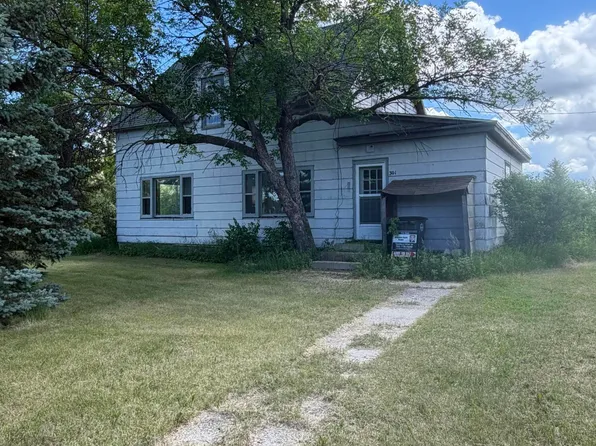 301 4th Ave W, Columbus, ND 58727