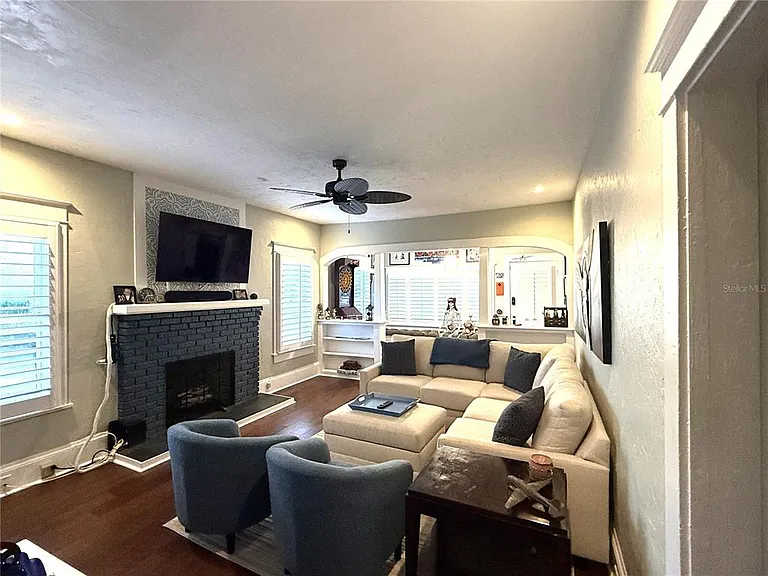 1510 Sanford Ave — Photo 10
