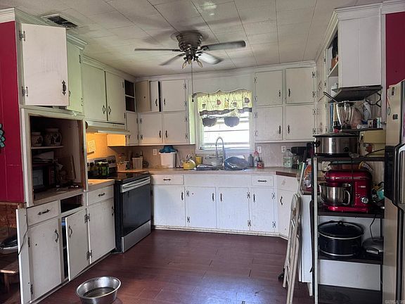 3rd image of 101 Mimosa St