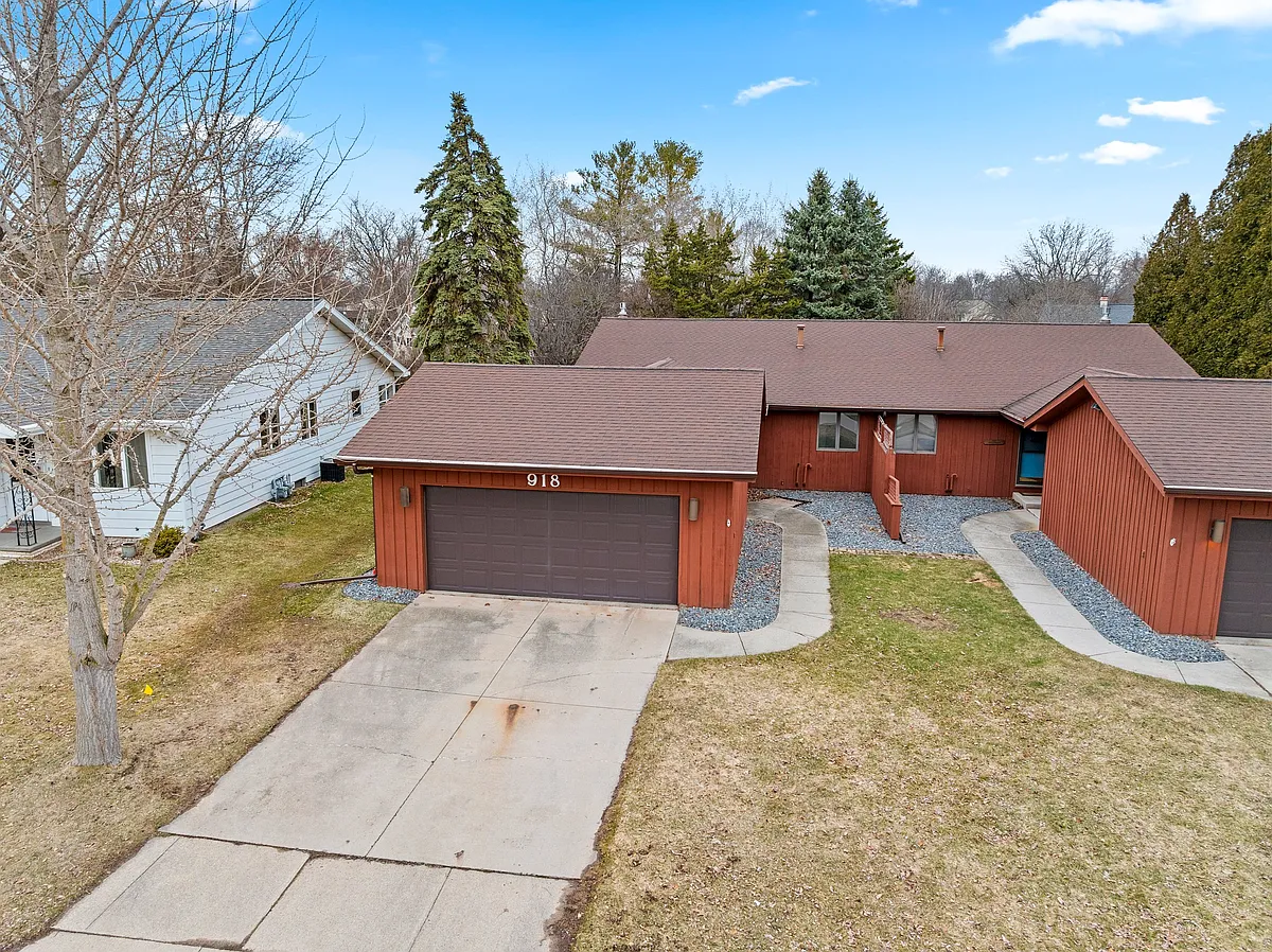 Building Photo - 918 E Windfield Pl #918
