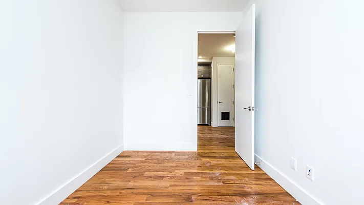 Rented by Nooklyn NYC LLC | media 44