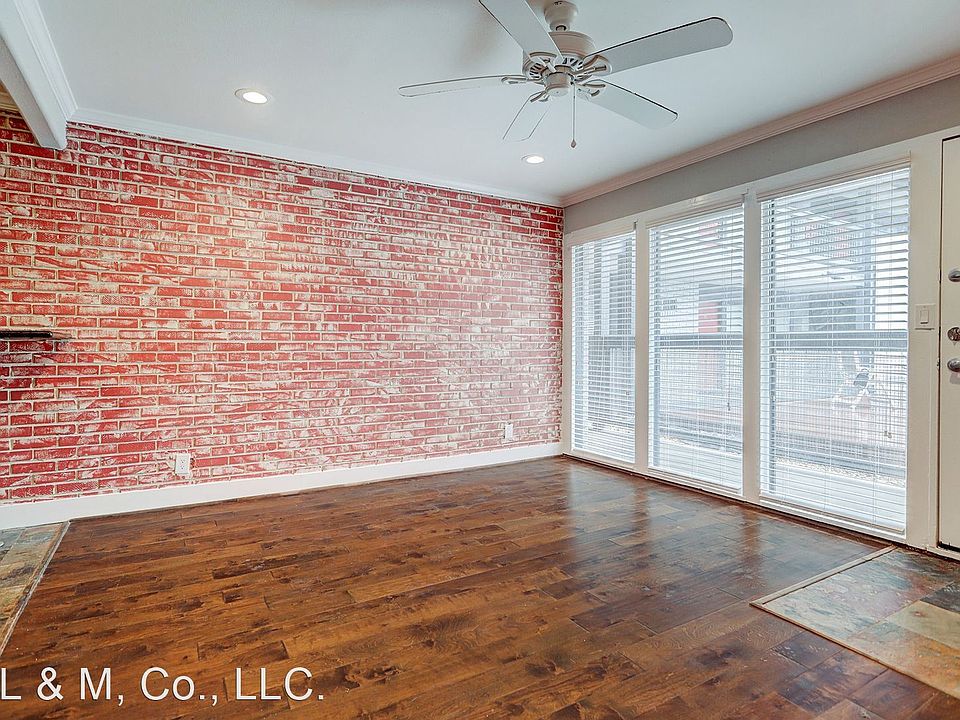 1st image of 1501 Hyde Park Blvd #8952682