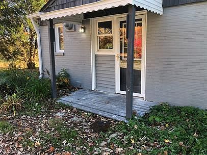 4th image of 9132 N College Ave