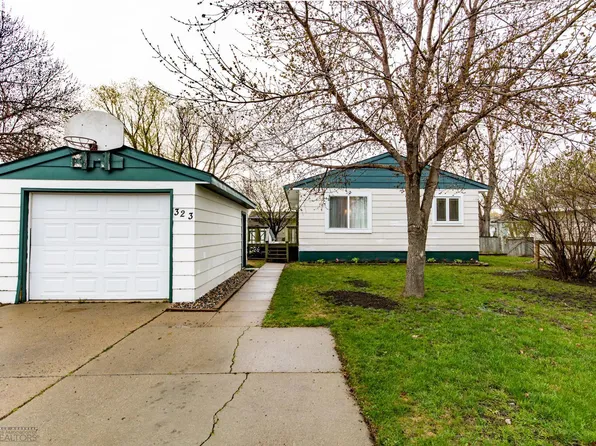 323 6th Ave, Mapleton, ND 58059