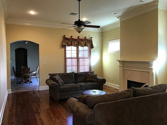 2nd image of 226 Settlers Trace Blvd