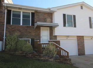 884 Barwood Dr, Arnold, MO