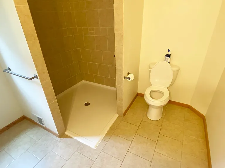 1441 Madison St — Photo 11