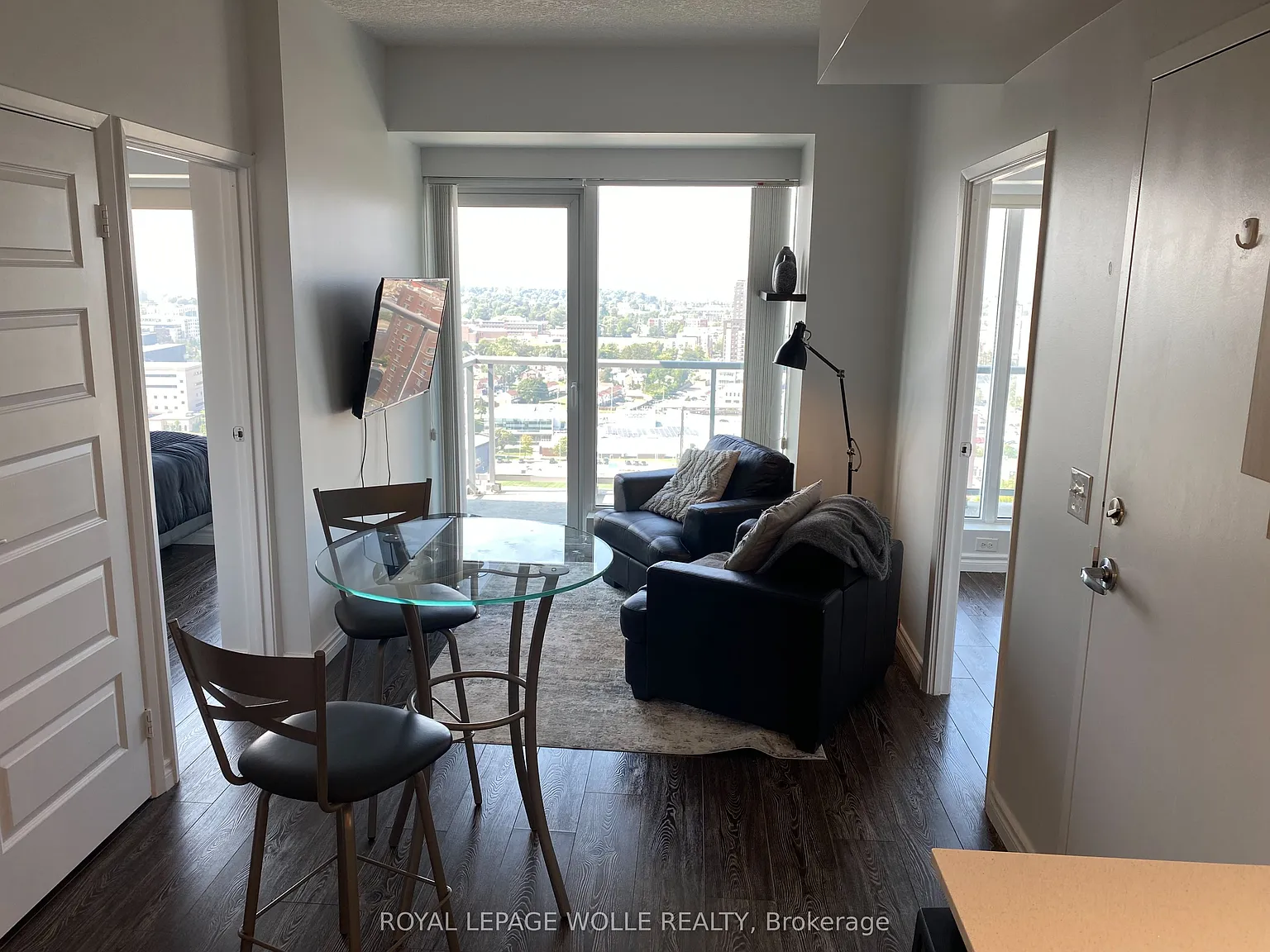 2 bed, $1,950 — Photo 3